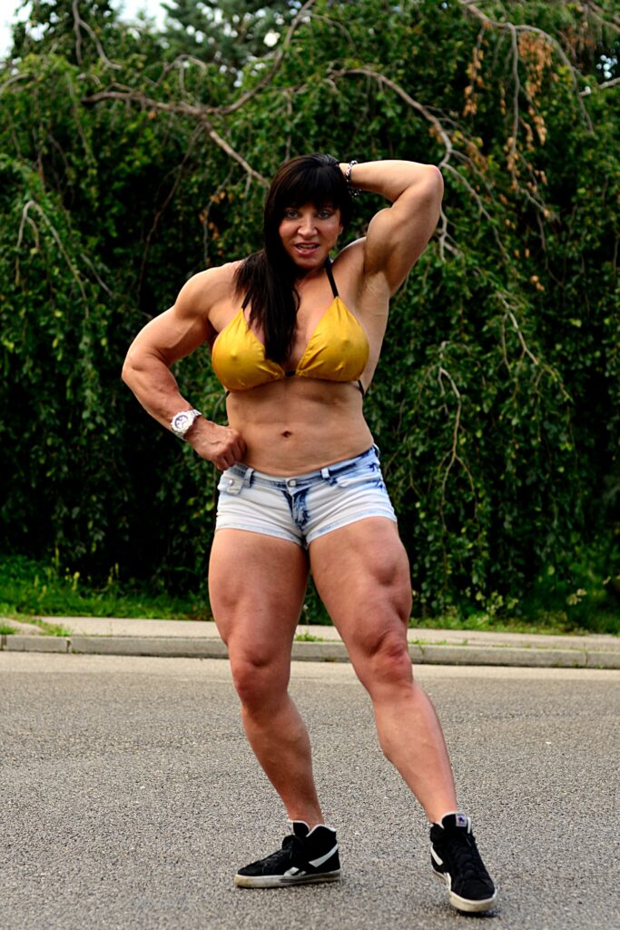 22-may-shirt-23-683x1024 Female Bodybuilder Jana from Germany