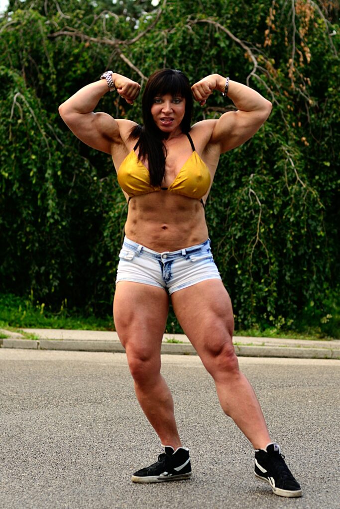 22-may-shirt-24-683x1024 Female Bodybuilder Jana from Germany