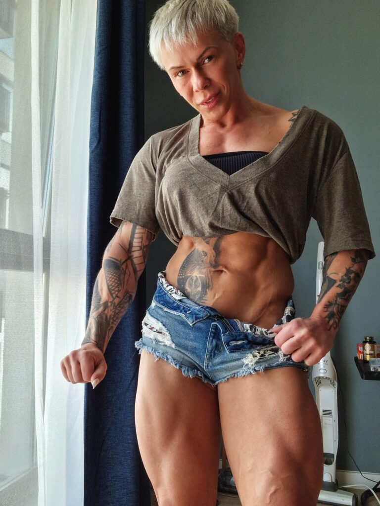WhatsApp-Image-2024-05-06-at-09.20.55-3-768x1024 Muscle Girl XXX